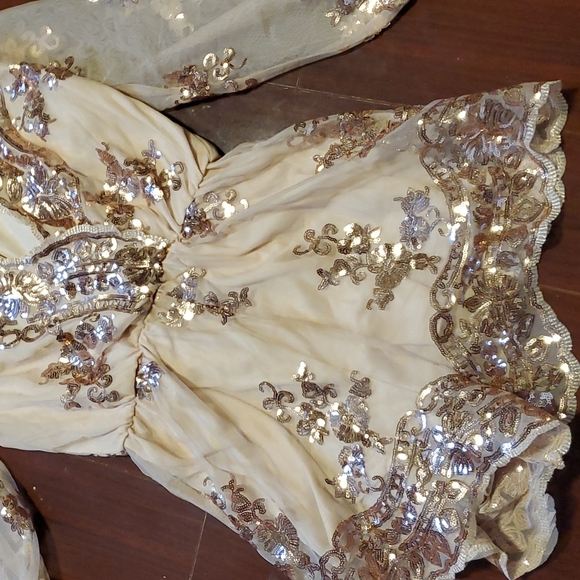 ShowPo gold sequins romper NWT - Picture 2 of 8